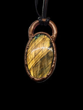 Load image into Gallery viewer, Labradorite Pendant