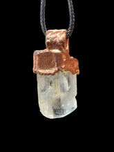 Load image into Gallery viewer, Topaz Pendant