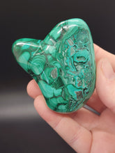 Load image into Gallery viewer, Malachite Freeform